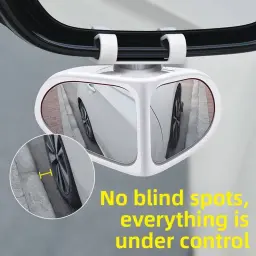 গাড়ির সাইড মিররের সাথে যুক্ত 360° Multi Look Mirror যেখানে সামনের চাকা ও ফুটপাত দেখা যাচ্ছে
